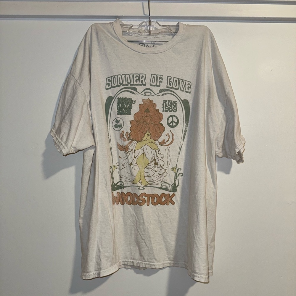 Urban Outfitters Oversized Tshirt - Picture 2 of 5